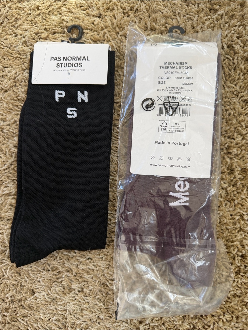 Pas Normal cycling Socks - 4 pair - Picture 2 of 6